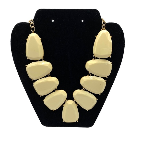 NATASHA Cream Acrylic Cabachon Statement Necklace - Picture 7 of 9